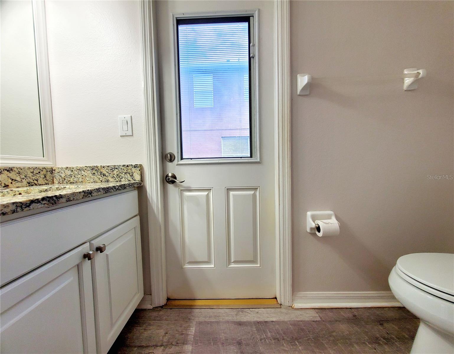 25644 FRITH ST — photo 21