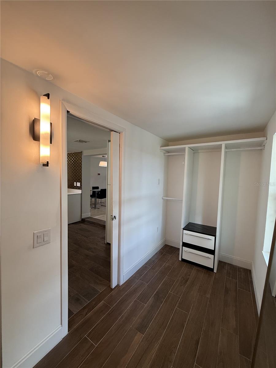 907 FRUITLAND AVE — photo 12