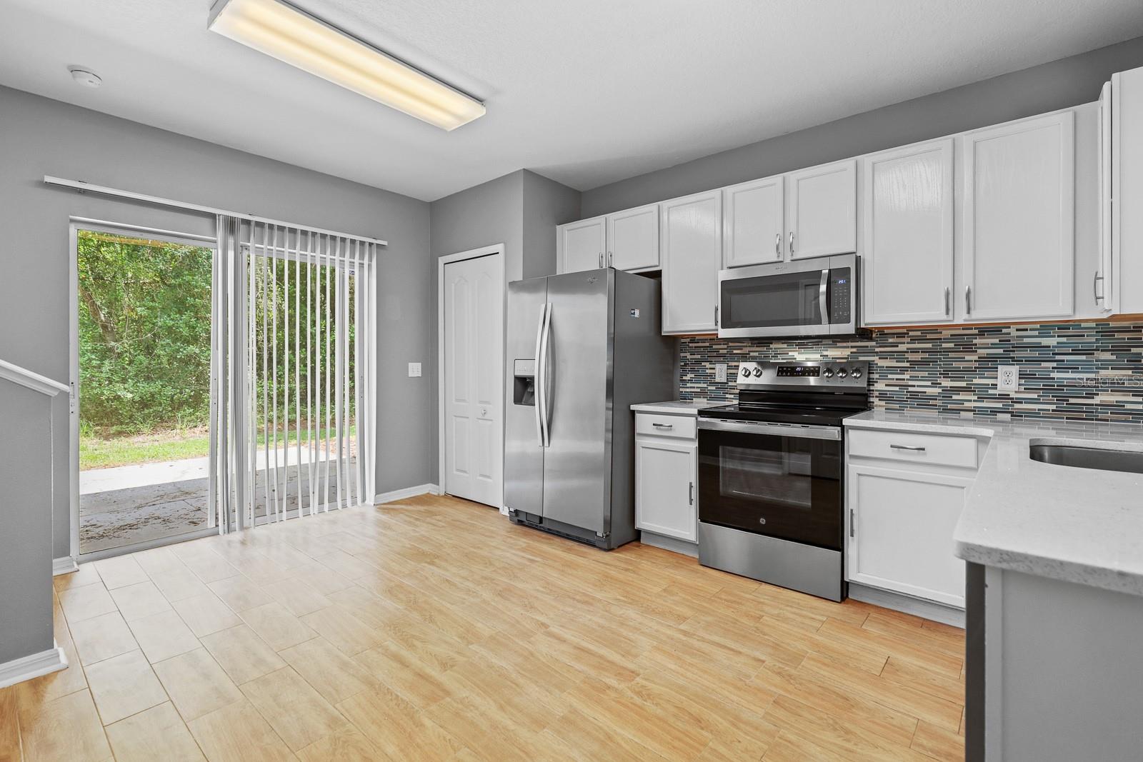 5879 FISHHAWK RIDGE DR — photo 9