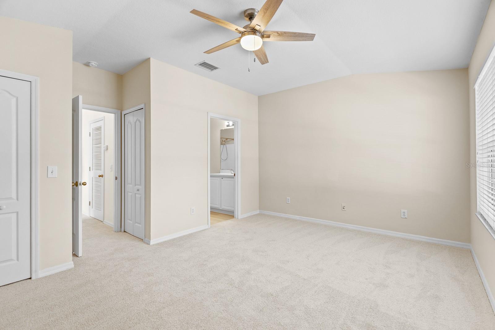 5879 FISHHAWK RIDGE DR — photo 4