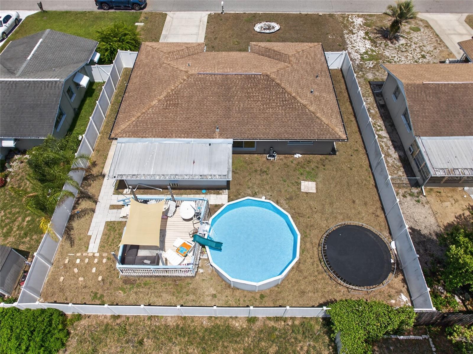 10237 OAK HILL DR — photo 38