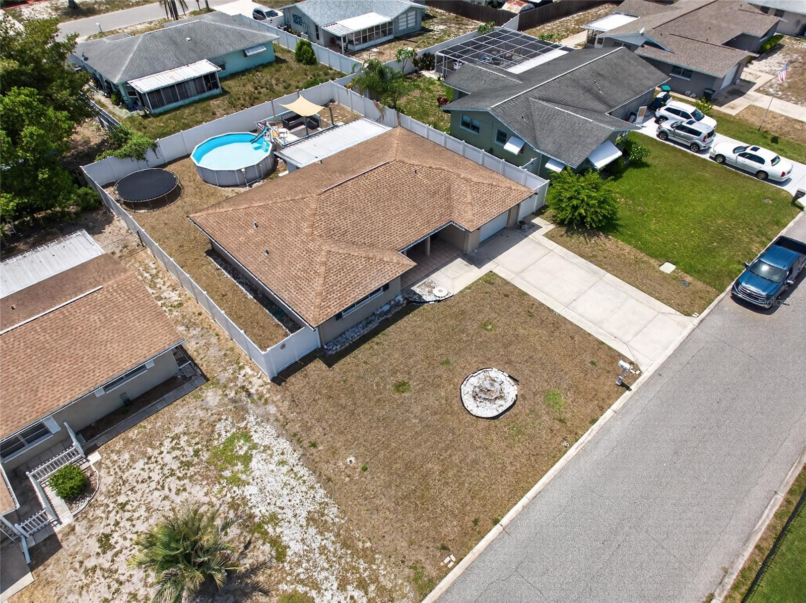 10237 OAK HILL DR — photo 34