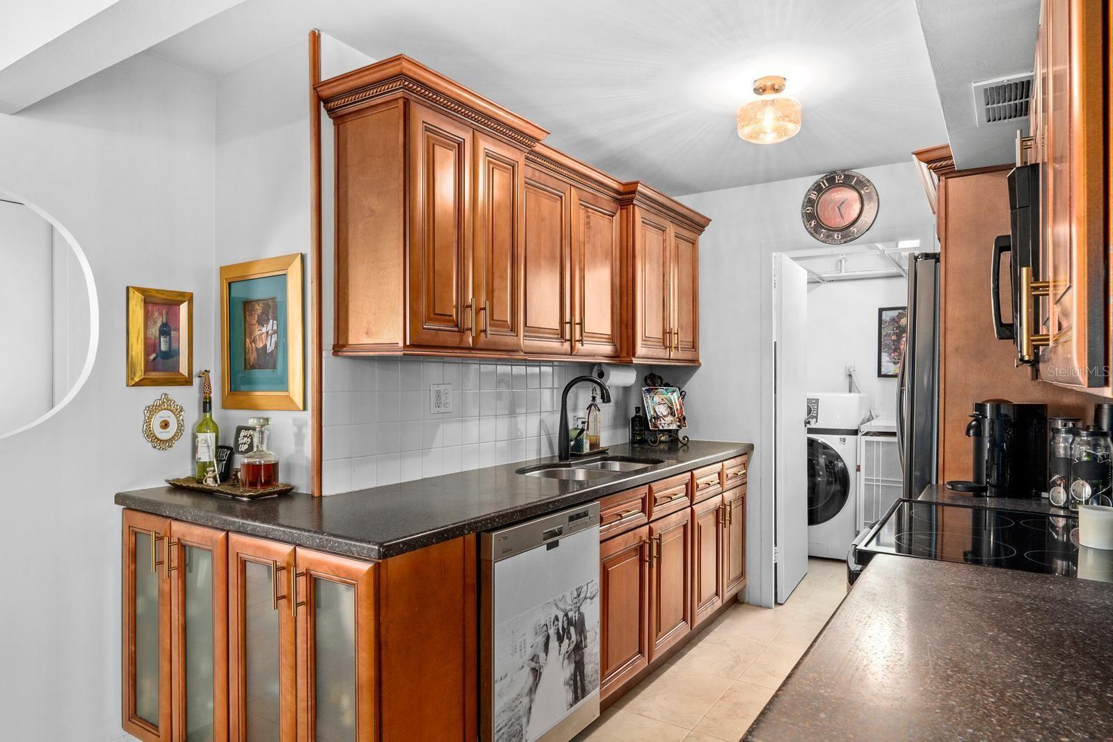 10355 PARADISE BLVD #512 — photo 9