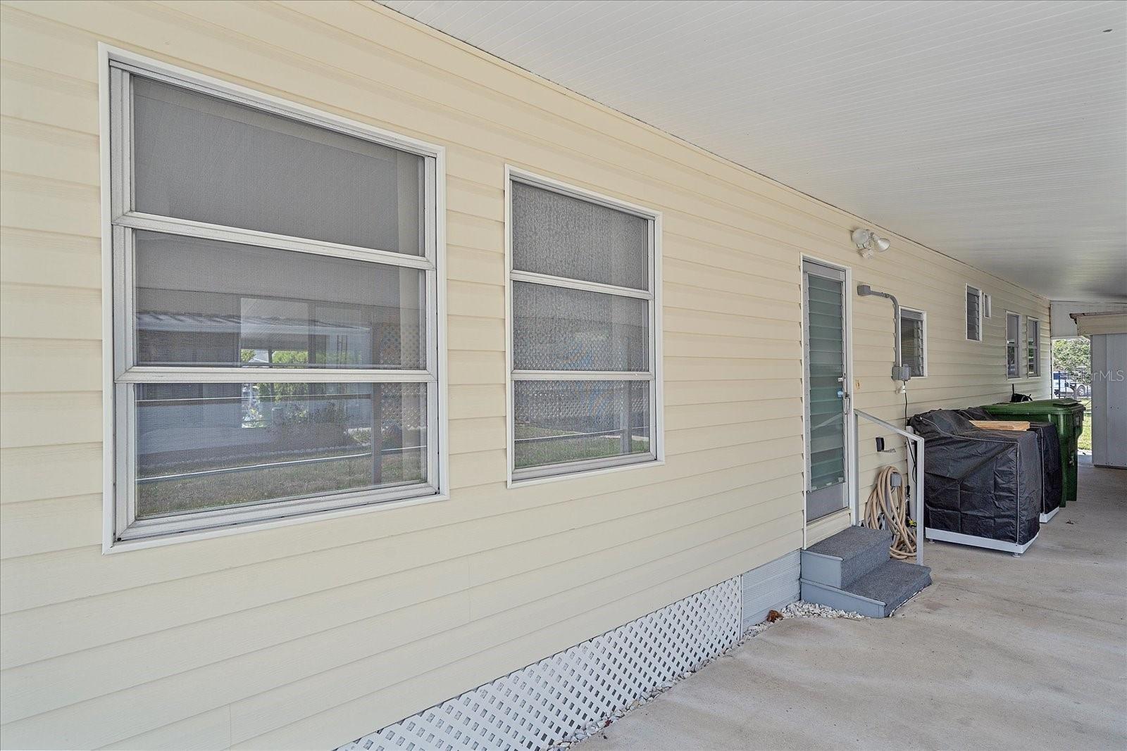 1100 UNIVERSITY PKWY #58 — photo 2