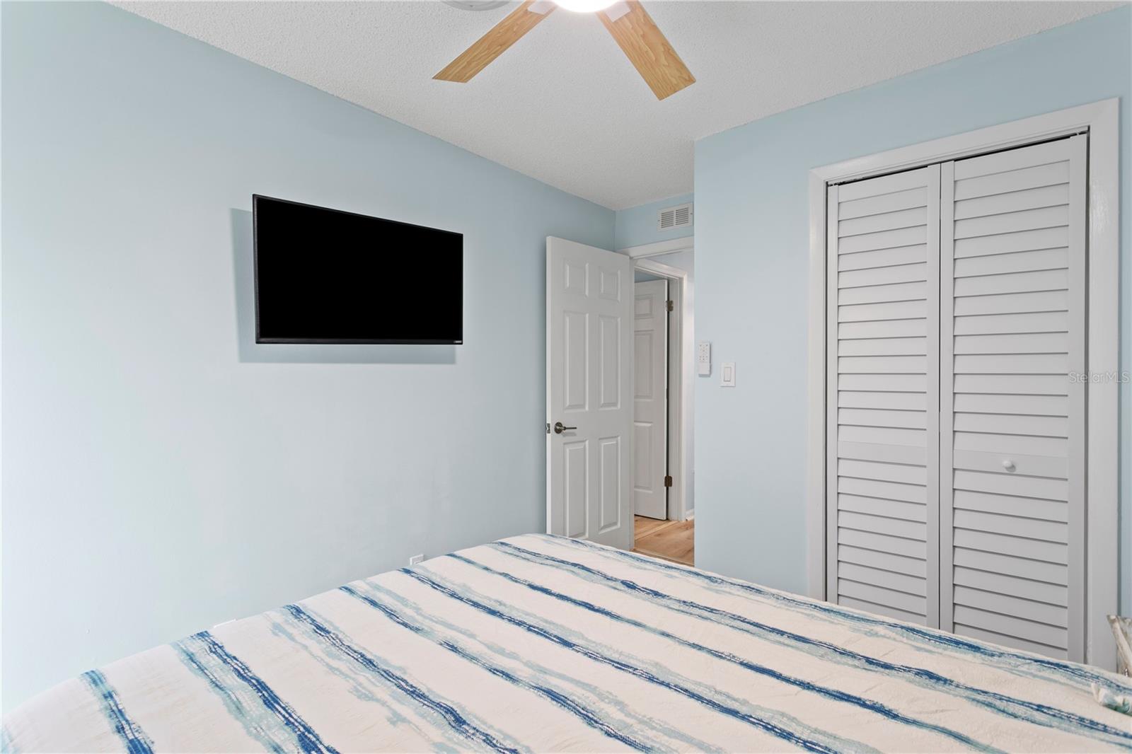 501 E BAY DR #104 — photo 24