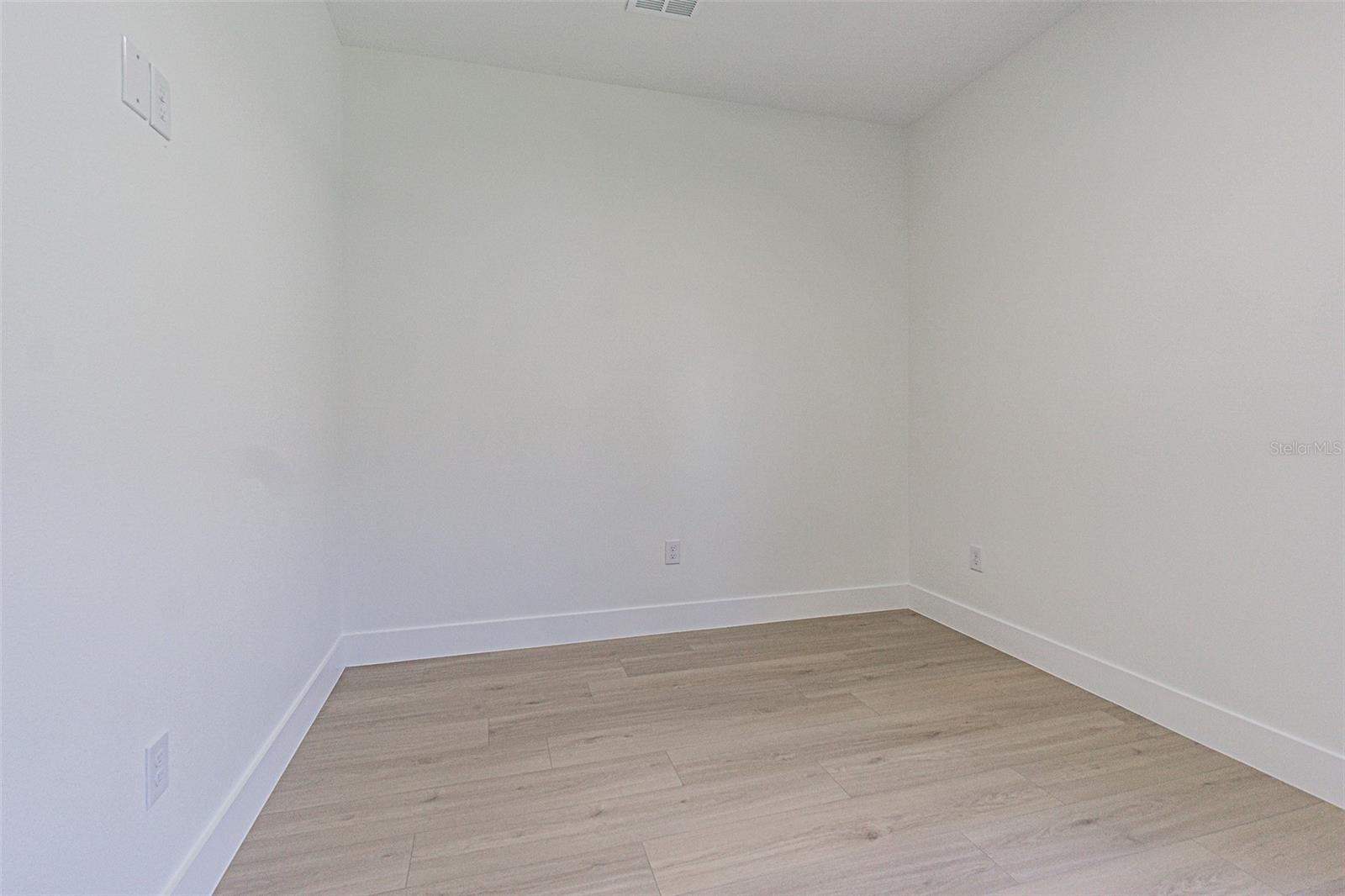 12690 N CENTRAL AVE — photo 19