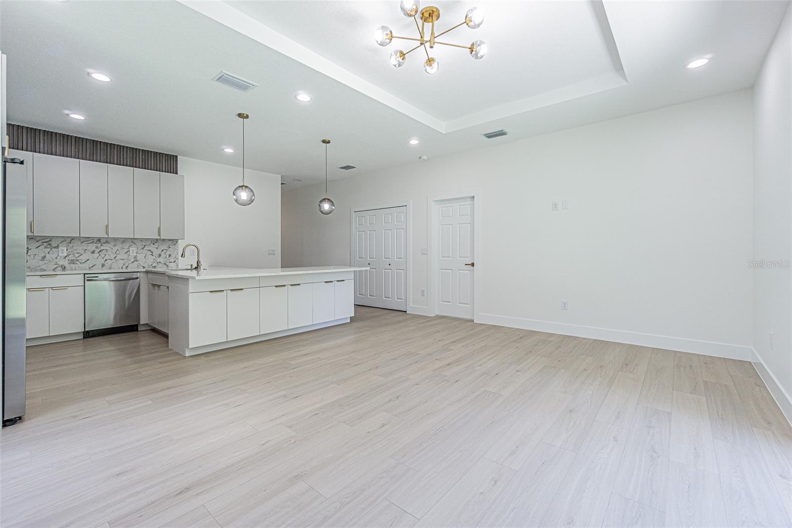 12690 N CENTRAL AVE — photo 10