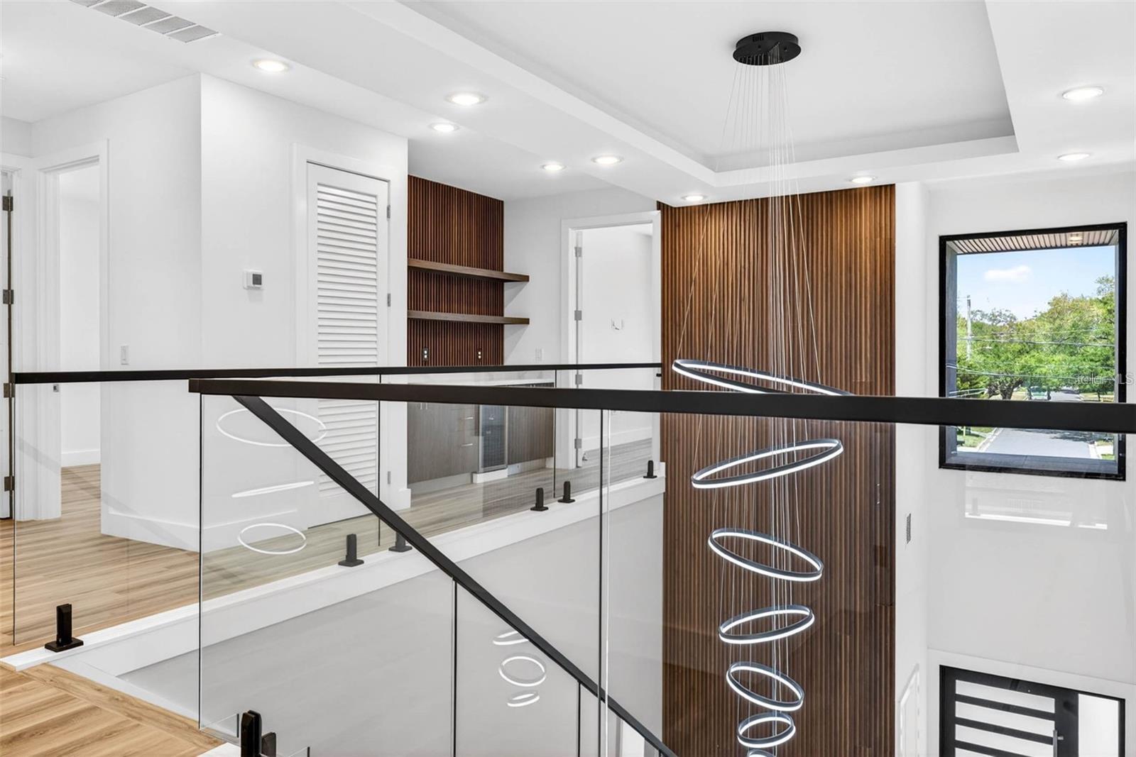 4426 W EUCLID AVE — photo 28