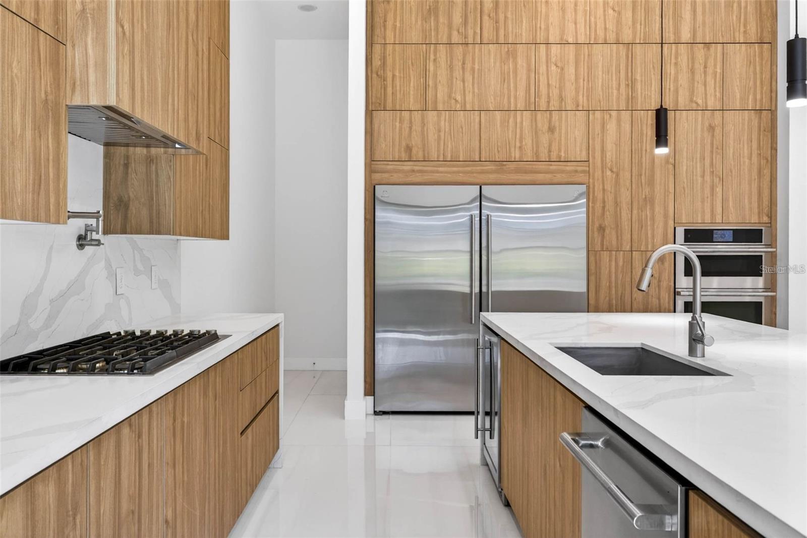 4426 W EUCLID AVE — photo 16