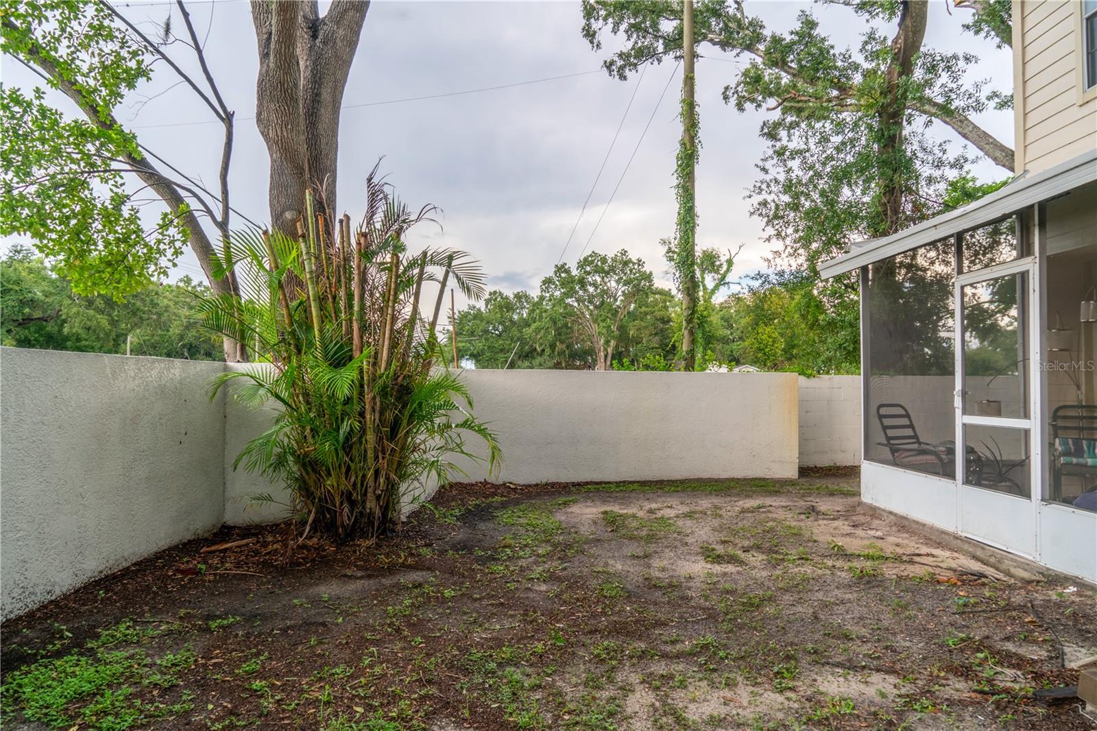 602 SAINT HENRY DR — photo 21