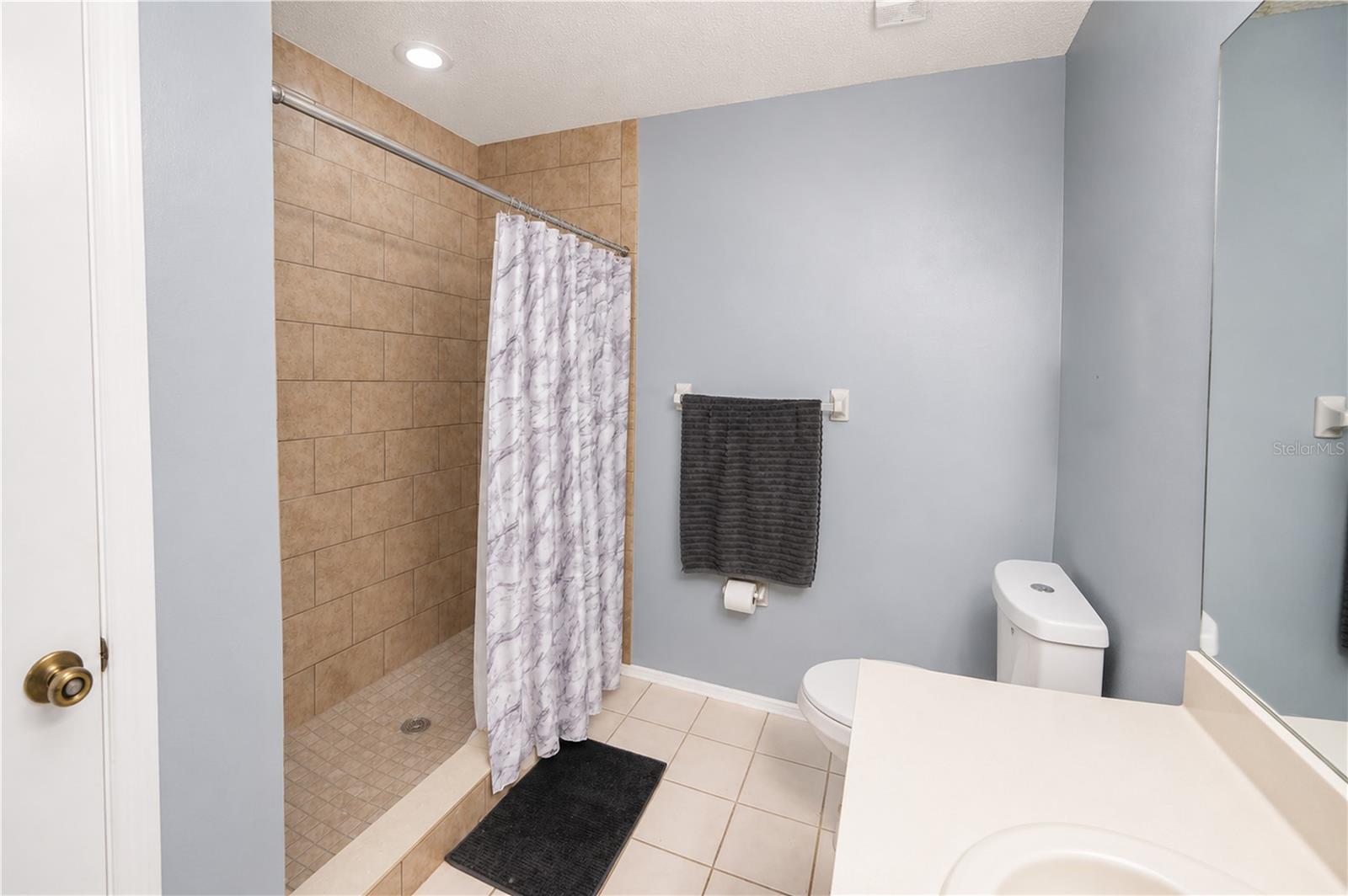 602 SAINT HENRY DR — photo 18