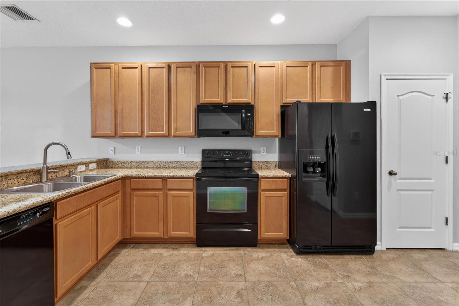 5028 WHITE SANDERLING CT — photo 11