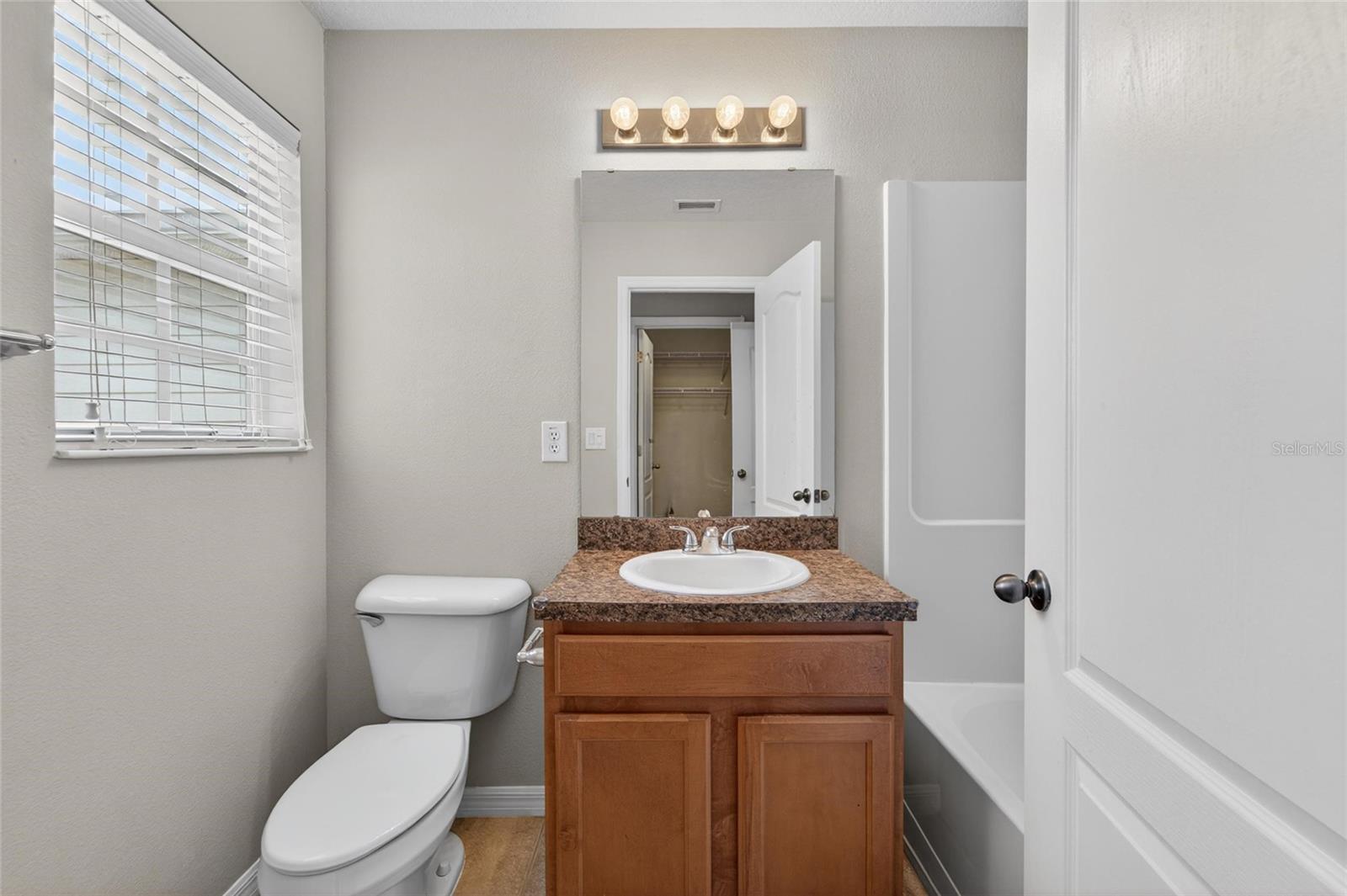 5028 WHITE SANDERLING CT — photo 38