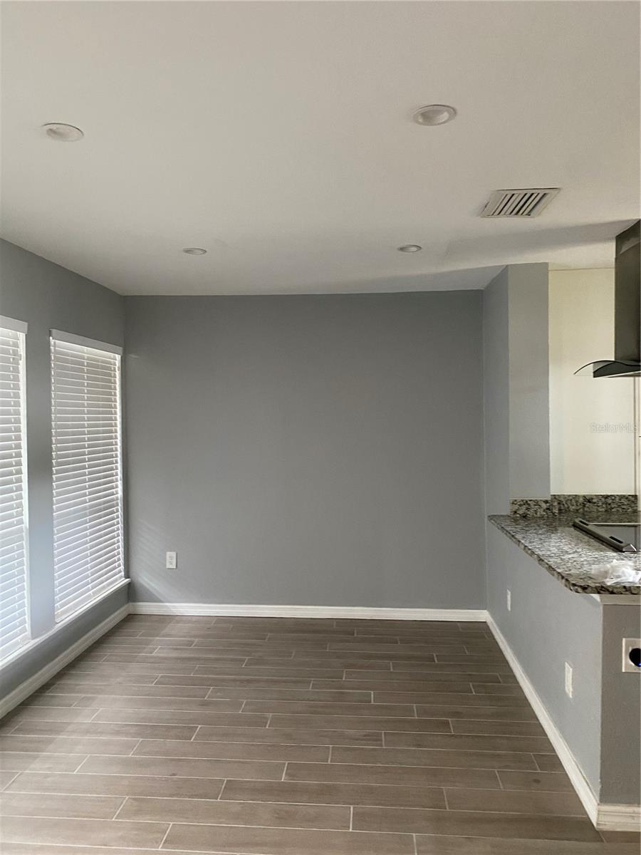 4394 SANDNER DR — photo 38