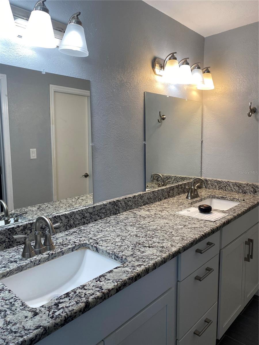 4394 SANDNER DR — photo 17