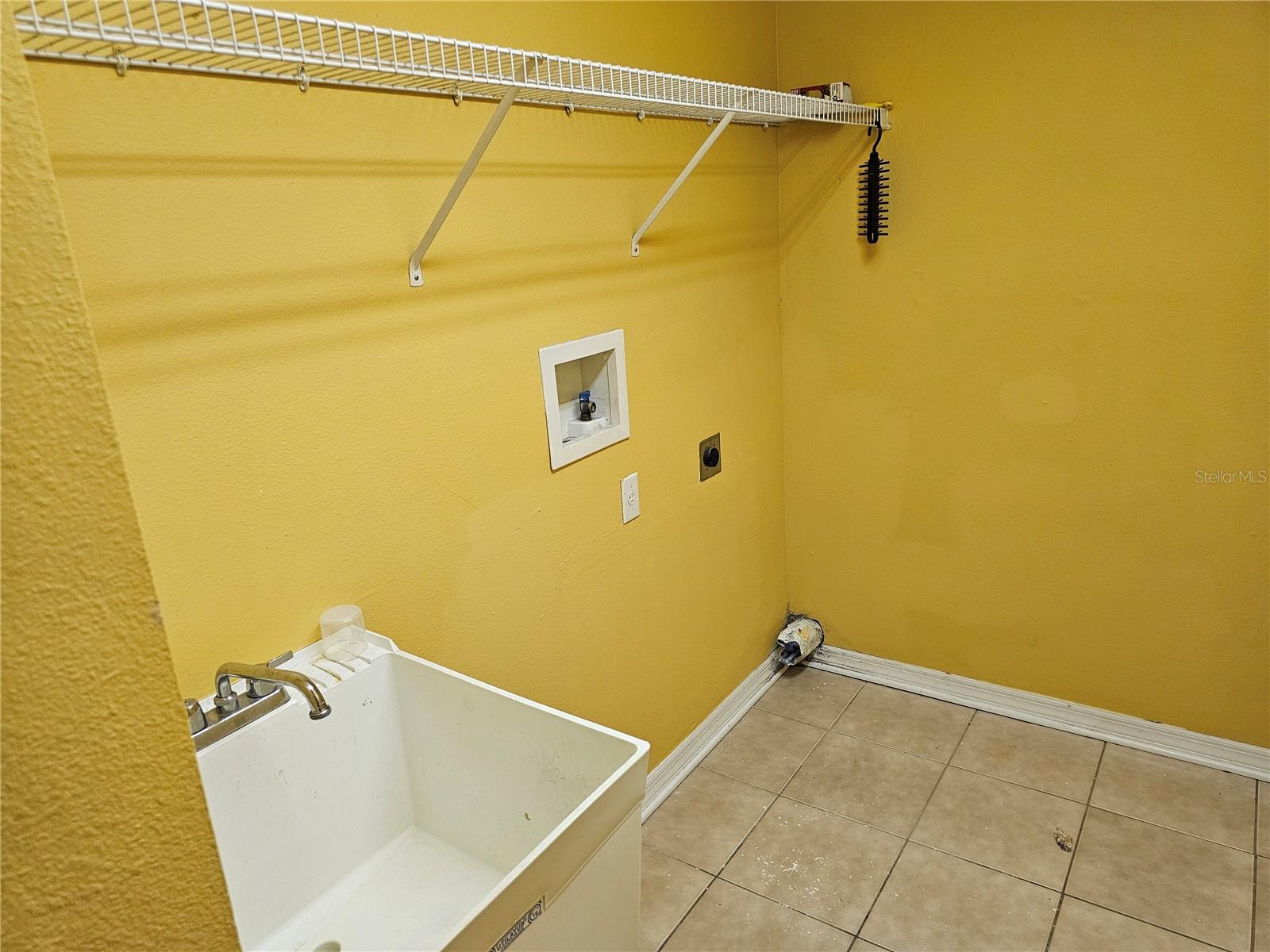 1147 EMERALD HILL WAY — photo 32
