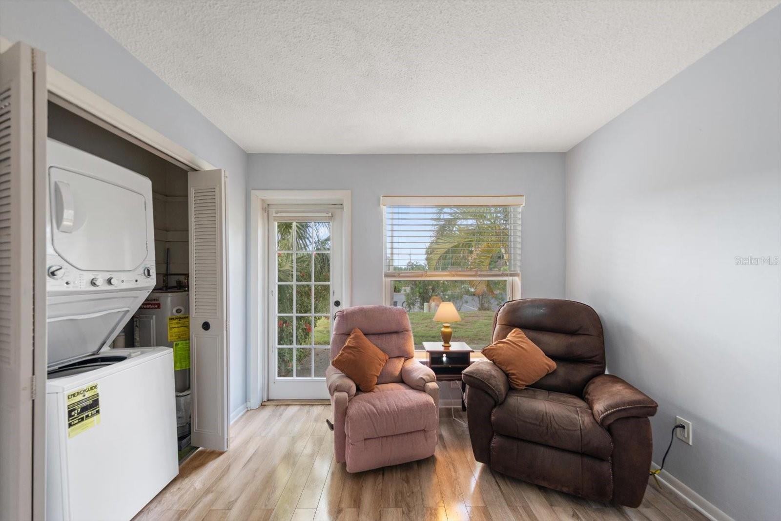 1668 S LAKE AVE #2 — photo 18