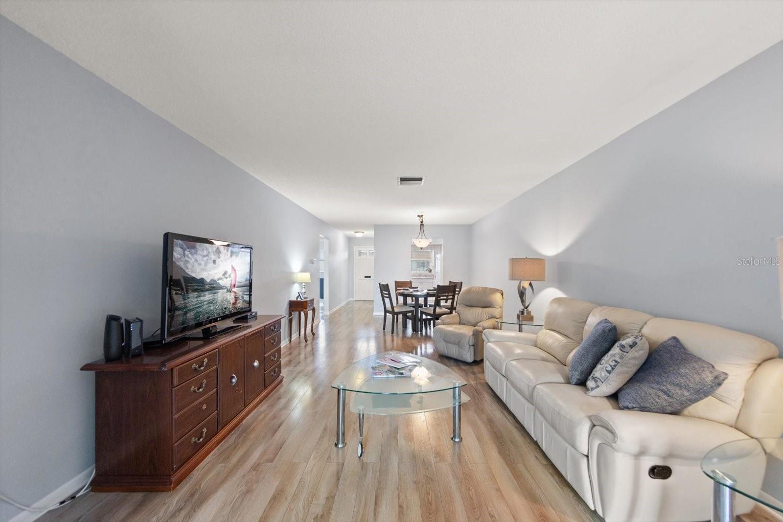 1668 S LAKE AVE #2 — photo 11