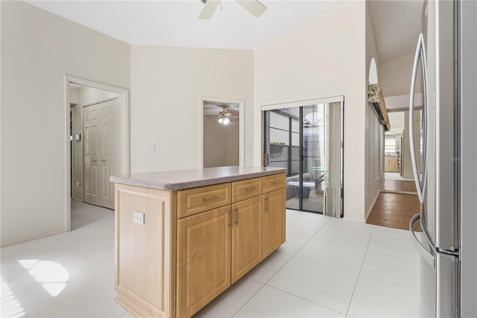 5515 SALEM SQUARE DR S — photo 8