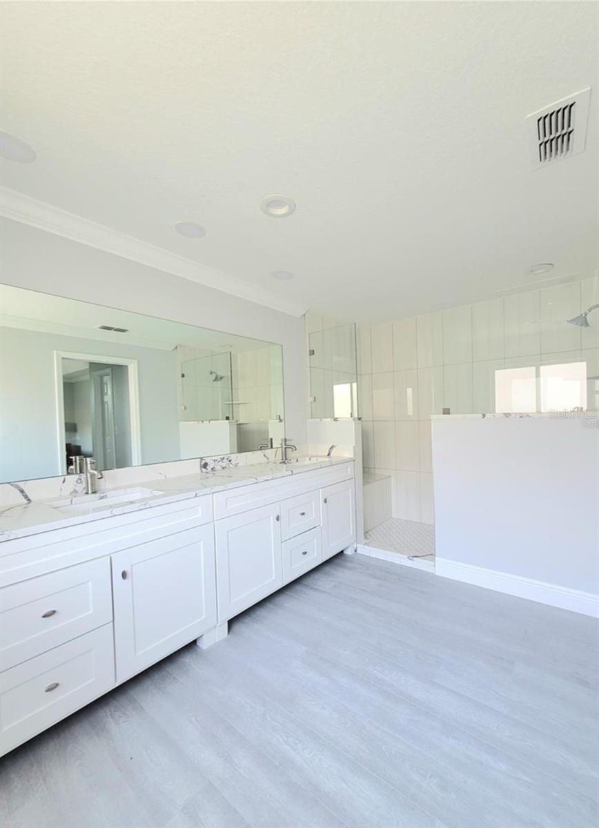 1415 BEACH CLUB LN — photo 10