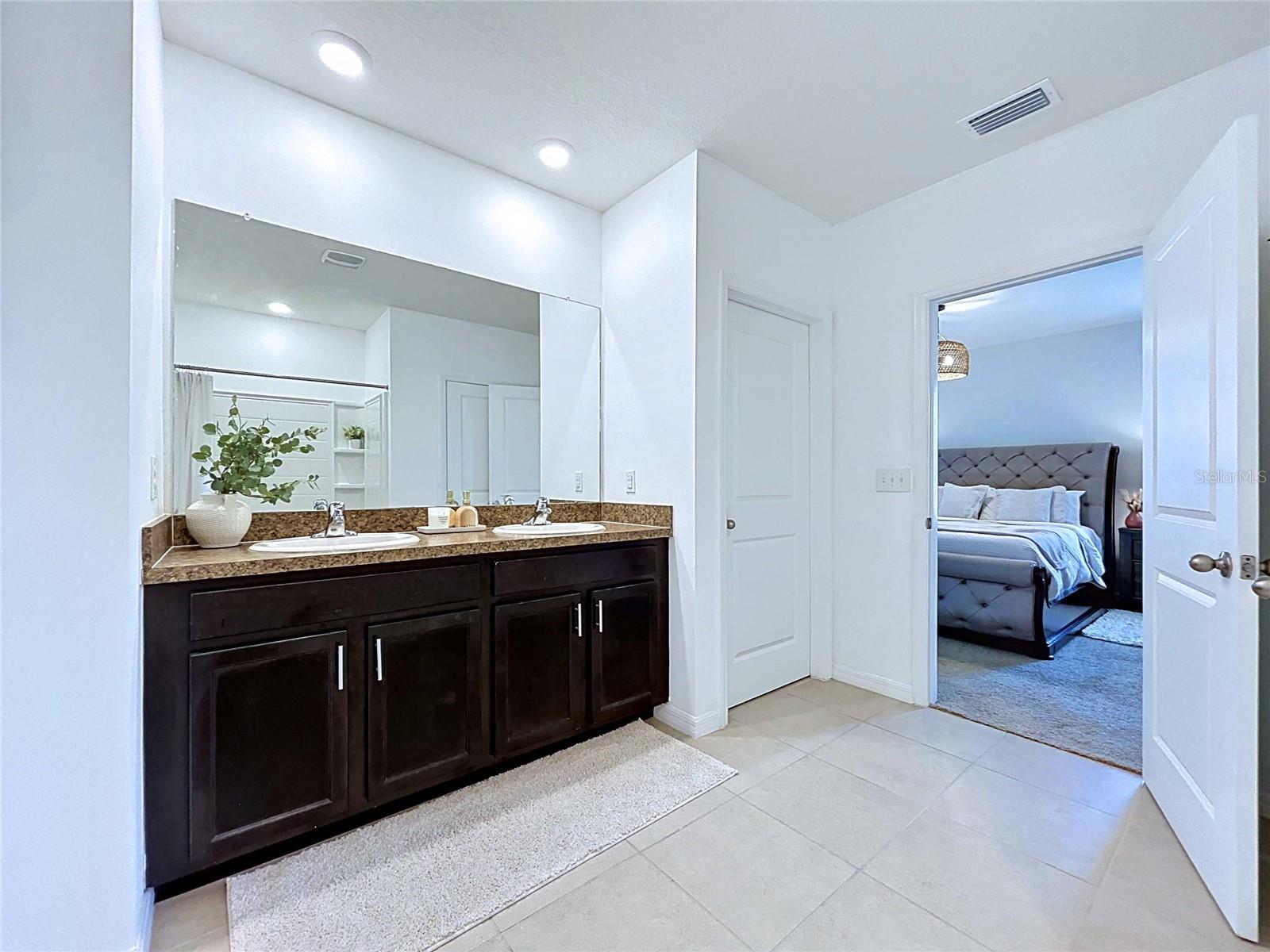 16599 SECRET MEADOW DR — photo 18