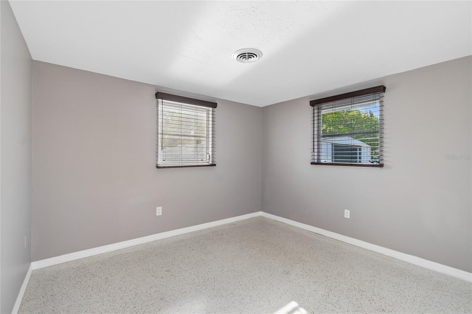 2348 DOUD ST — photo 31
