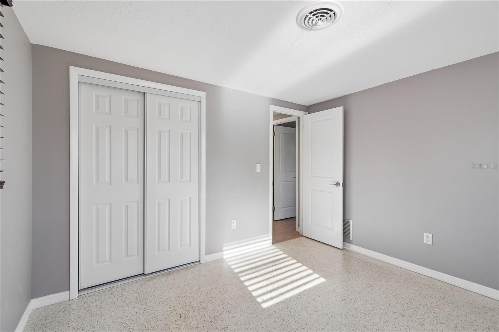 2348 DOUD ST — photo 33
