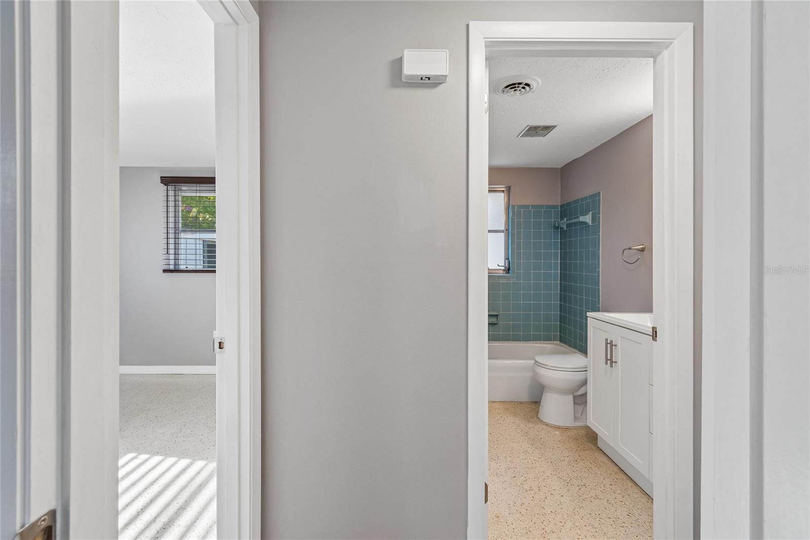 2348 DOUD ST — photo 30