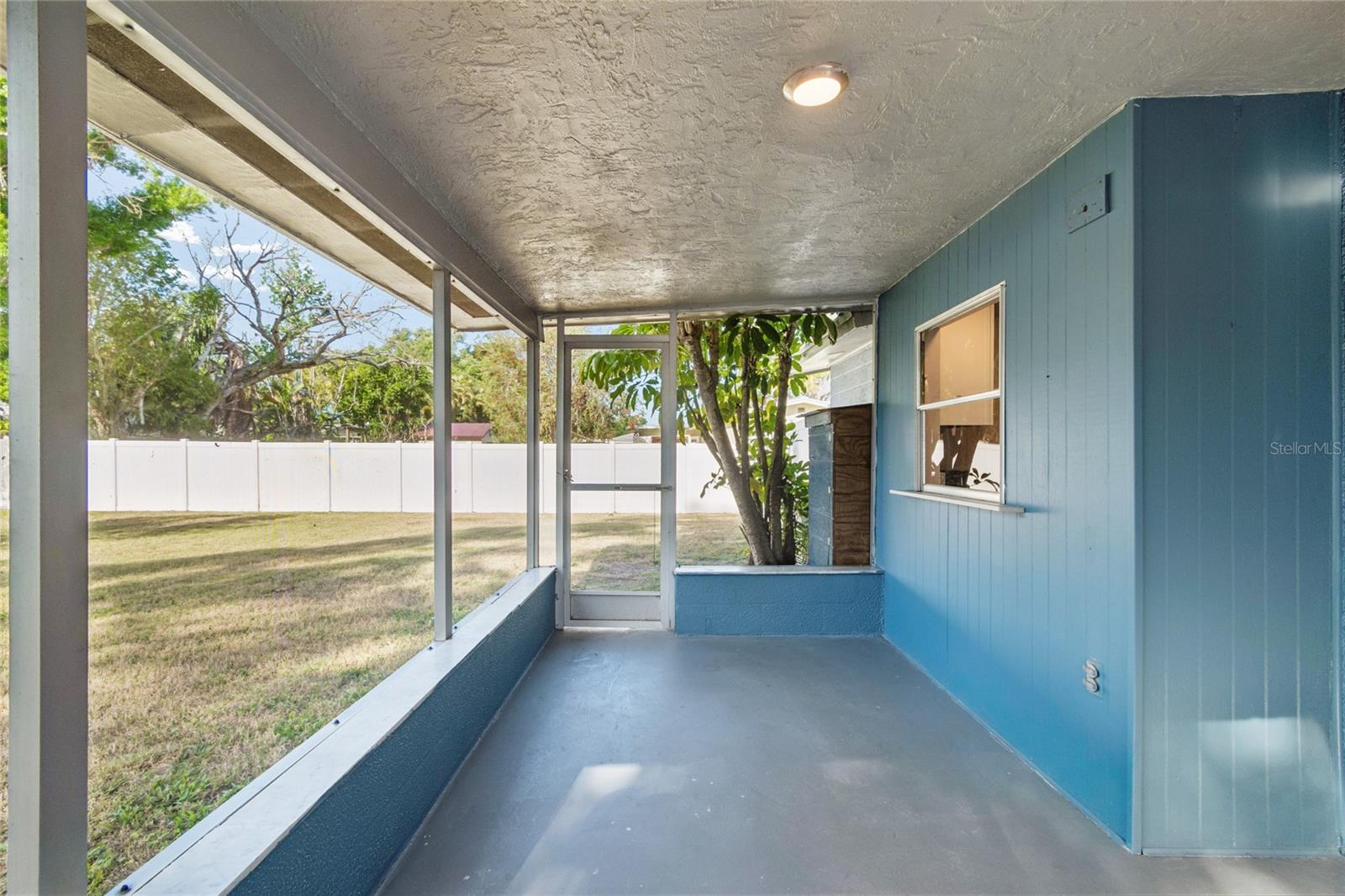 2348 DOUD ST — photo 38