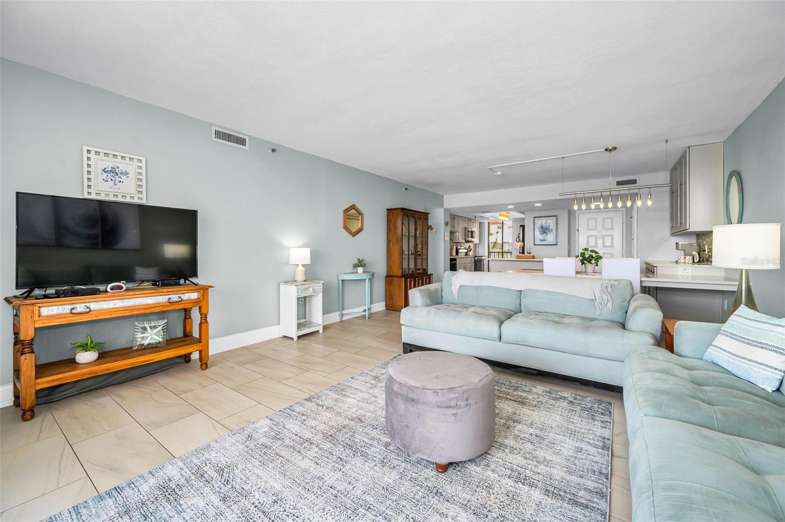 19111 VISTA BAY DR #304 — photo 38