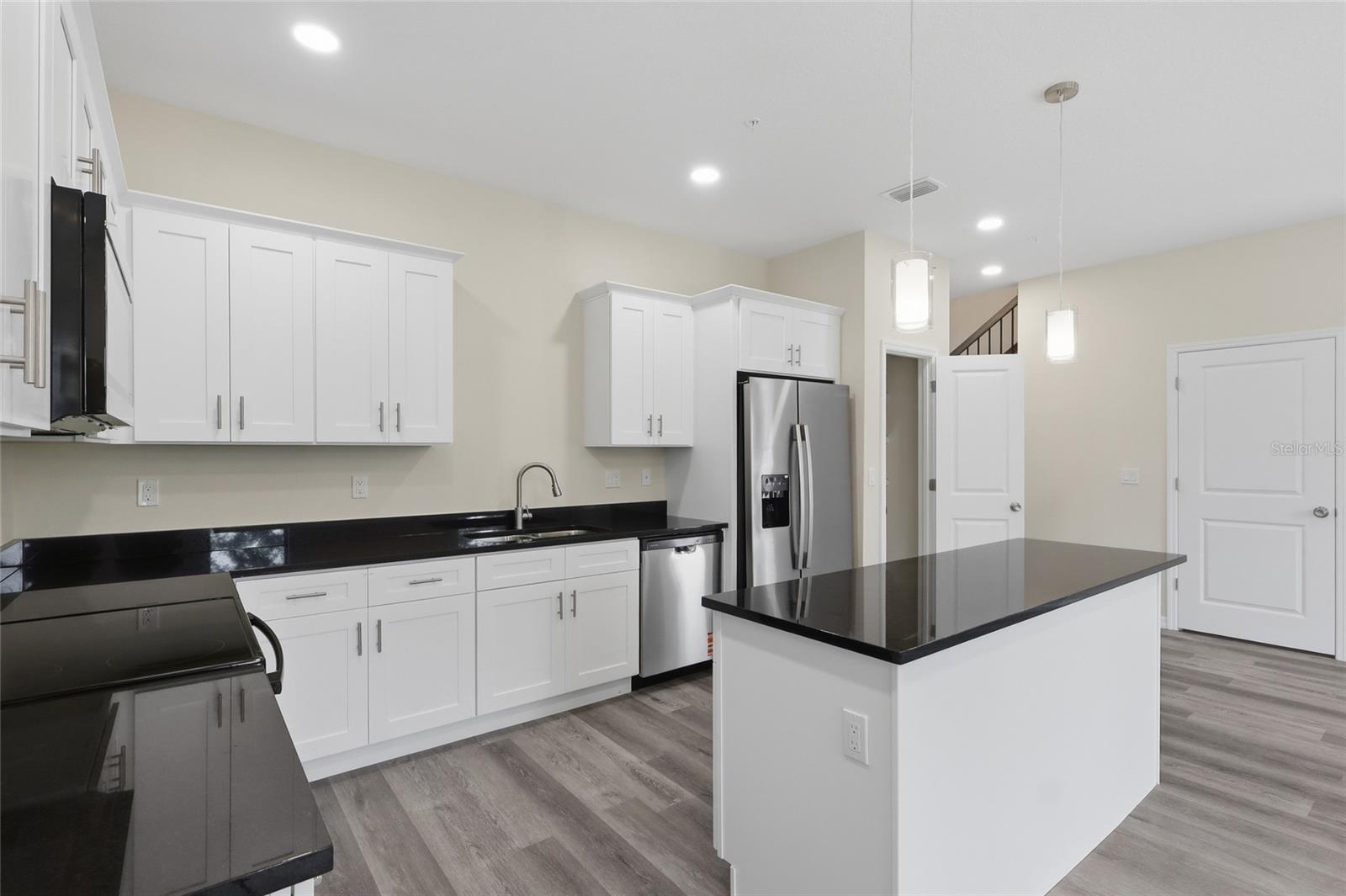4369 CAMBIO GARDENS CT — photo 9