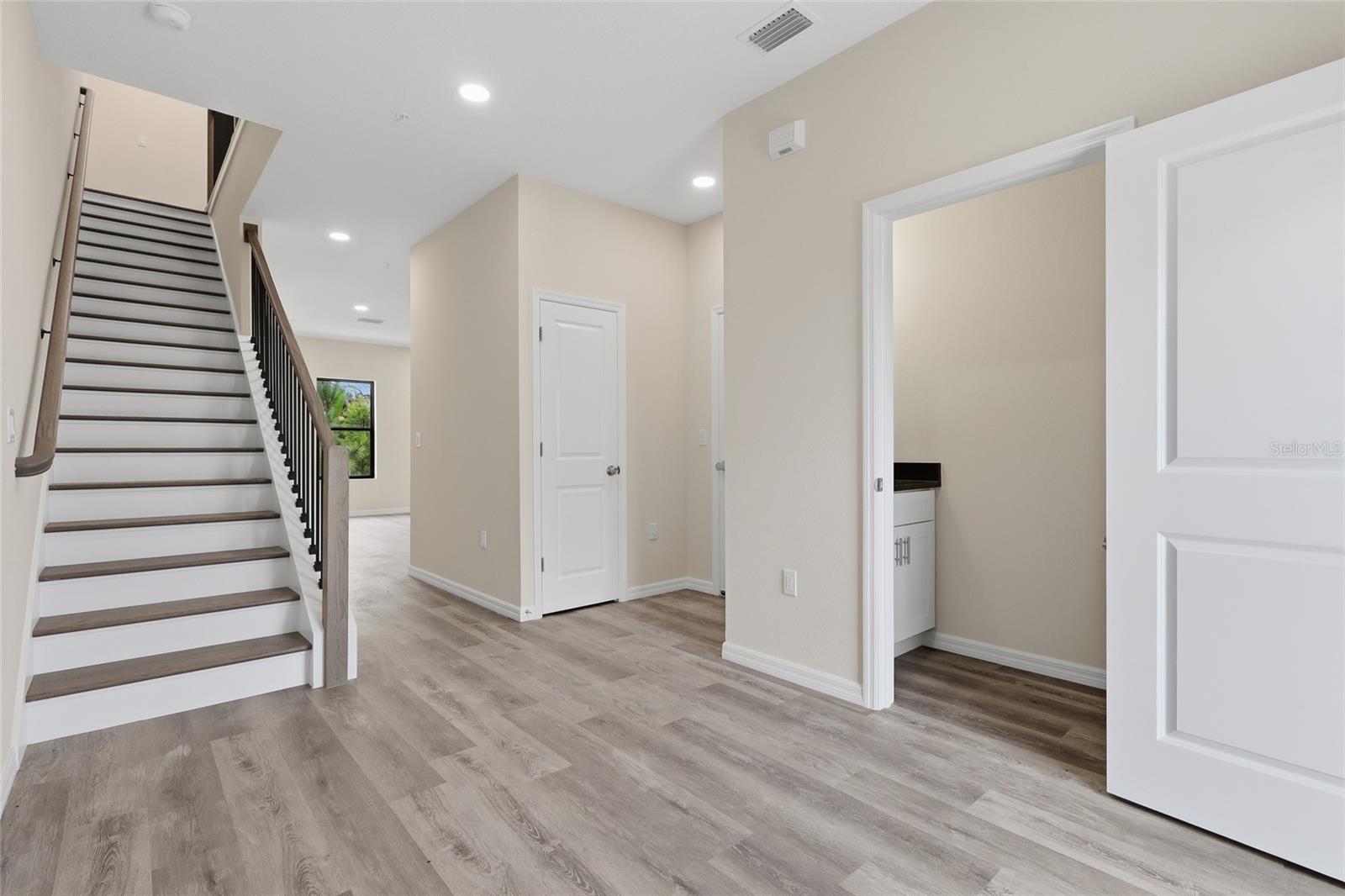 4369 CAMBIO GARDENS CT — photo 3