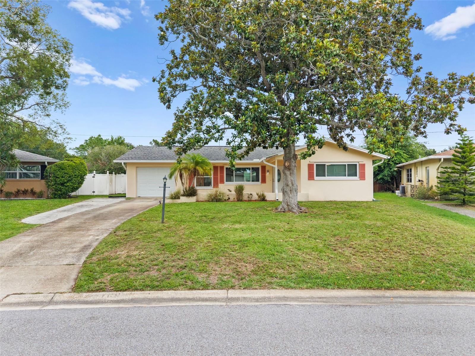 2169 PINE RIDGE DR — photo 3