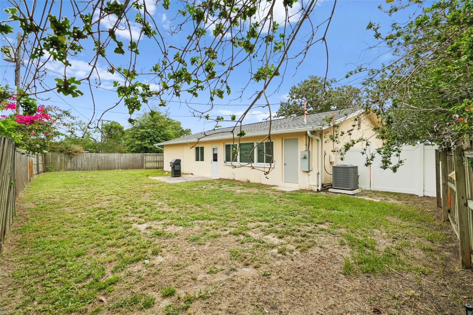 2169 PINE RIDGE DR — photo 7
