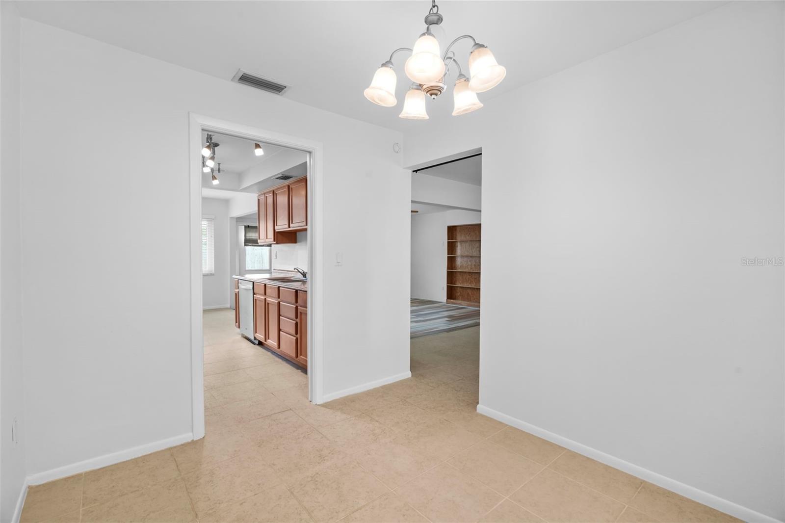 2169 PINE RIDGE DR — photo 31
