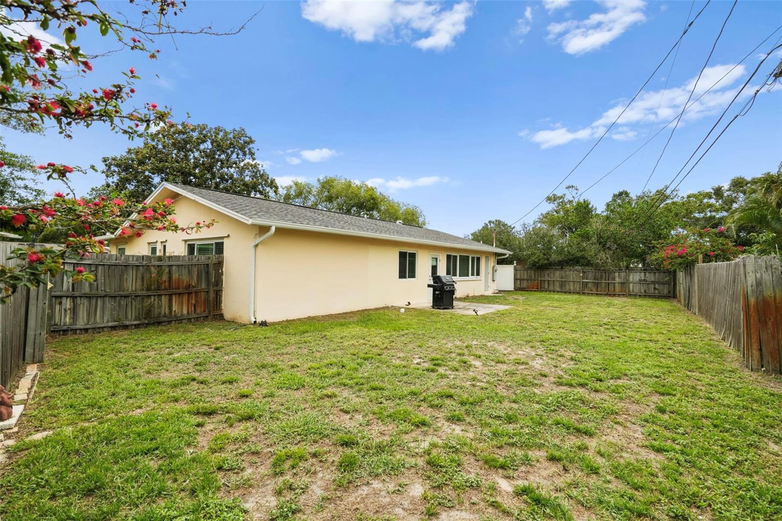 2169 PINE RIDGE DR — photo 9