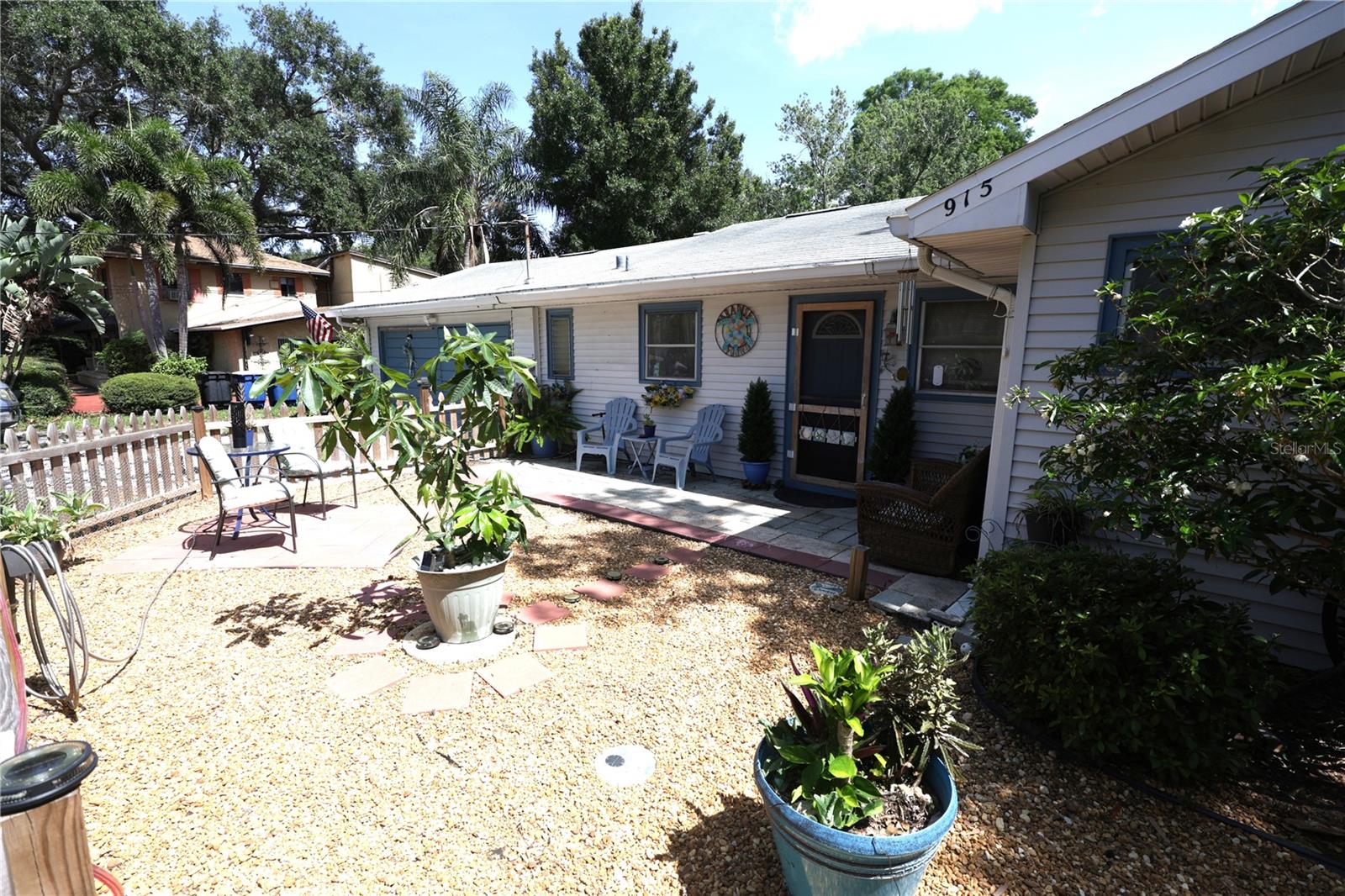 915 DEMPSEY ST — photo 3