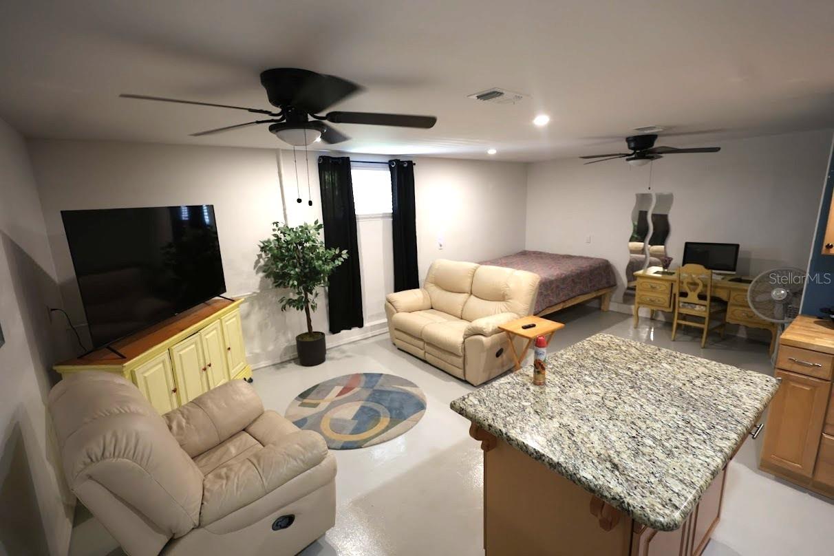 915 DEMPSEY ST — photo 16