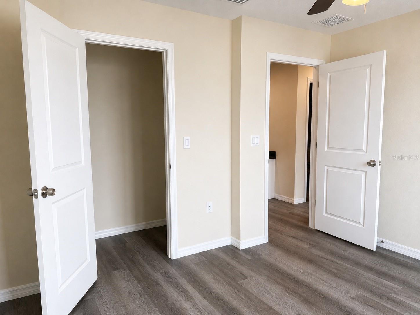 4349 CAMBIO GARDENS CT — photo 23