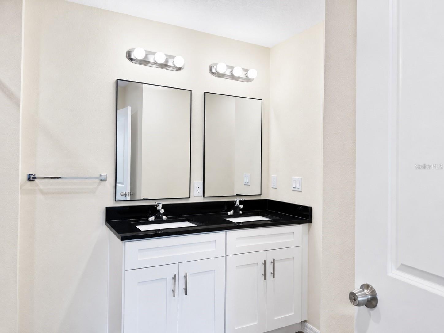 4349 CAMBIO GARDENS CT — photo 17