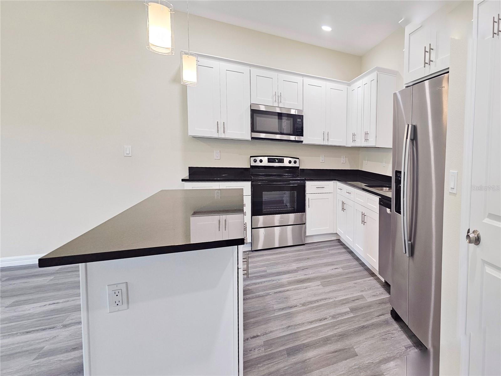 4371 CAMBIO GARDENS CT — photo 4