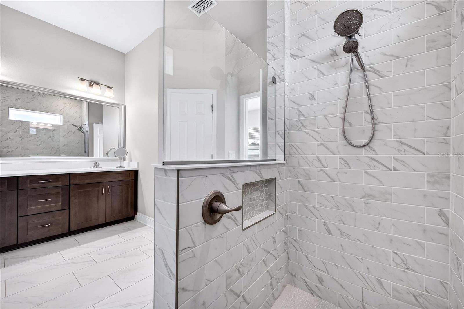 12862 CARMELA CIR W — photo 35