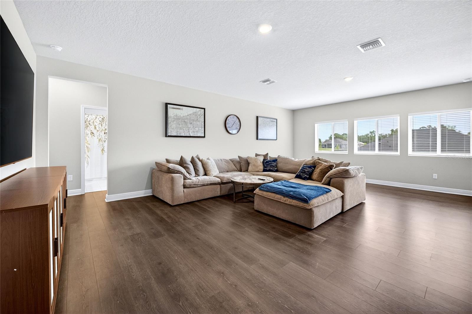 12862 CARMELA CIR W — photo 46