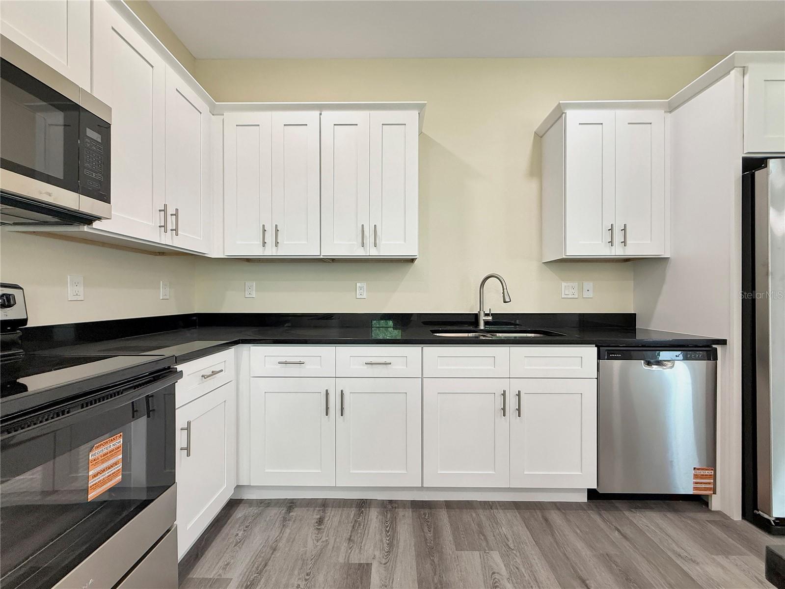 4345 CAMBIO GARDENS CT — photo 10