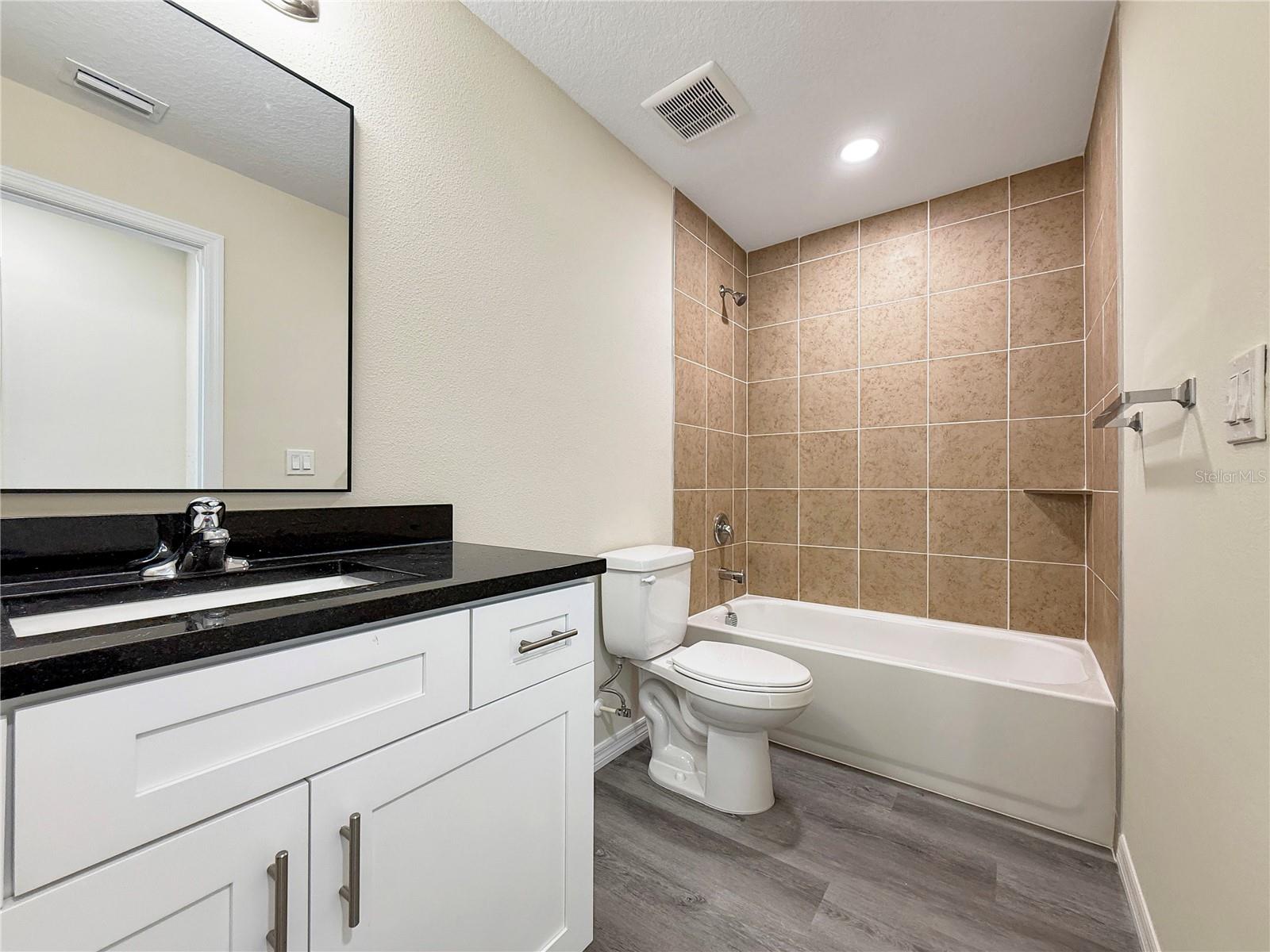 4345 CAMBIO GARDENS CT — photo 28