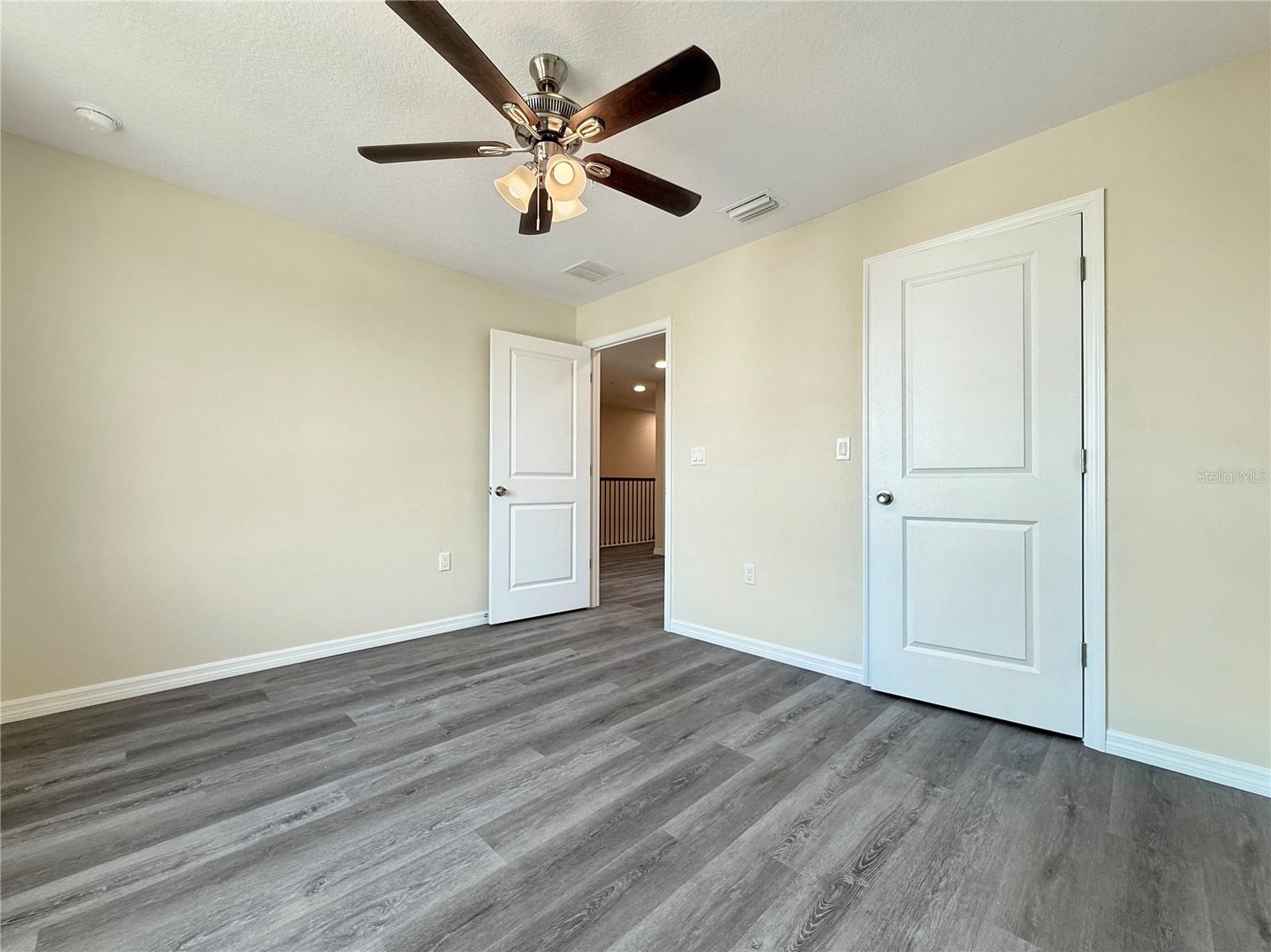 4345 CAMBIO GARDENS CT — photo 24