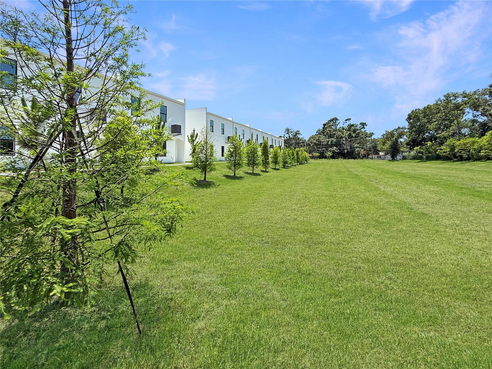 4345 CAMBIO GARDENS CT — photo 31