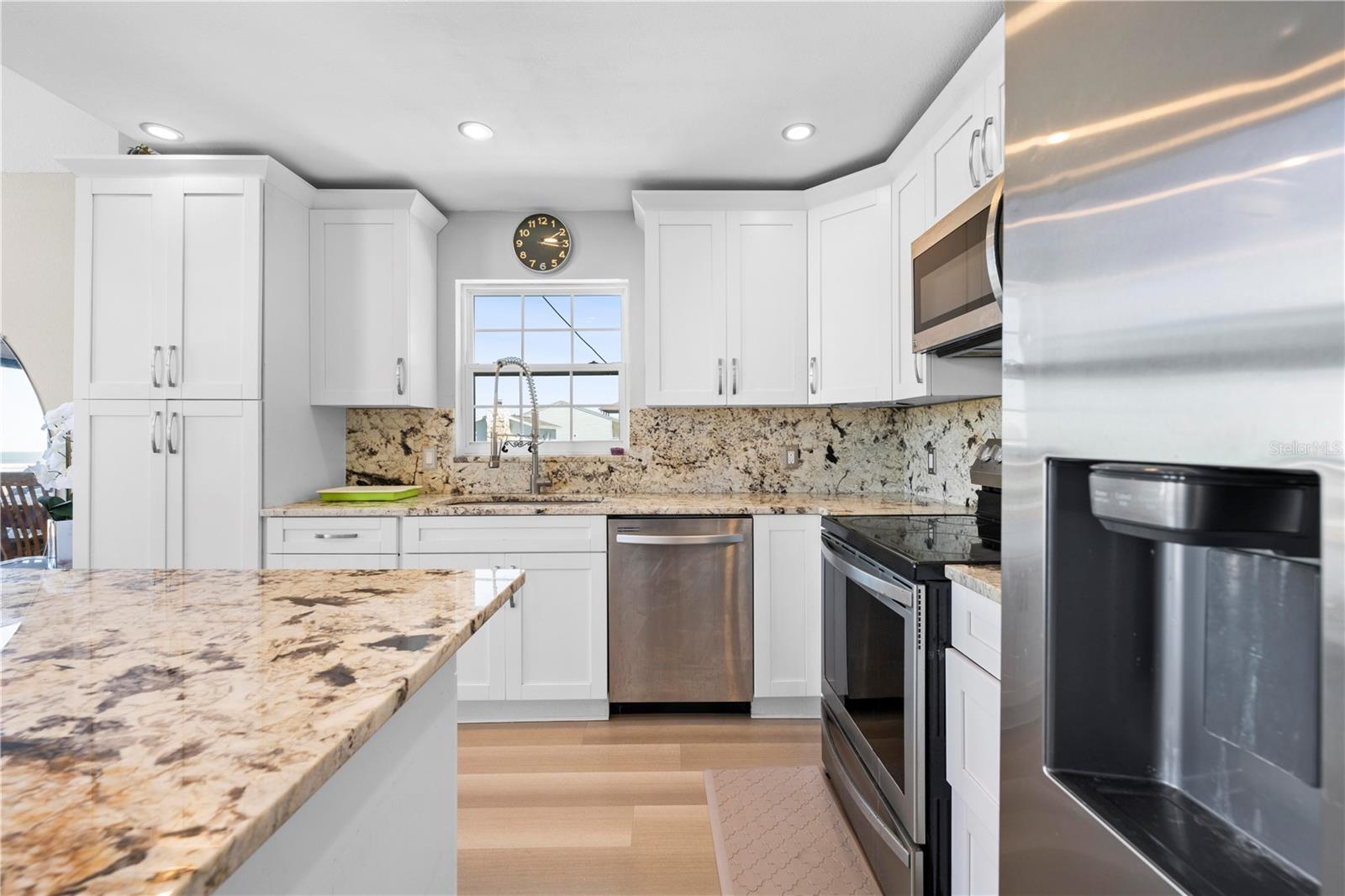 6633 DRIFTWOOD DR — photo 52