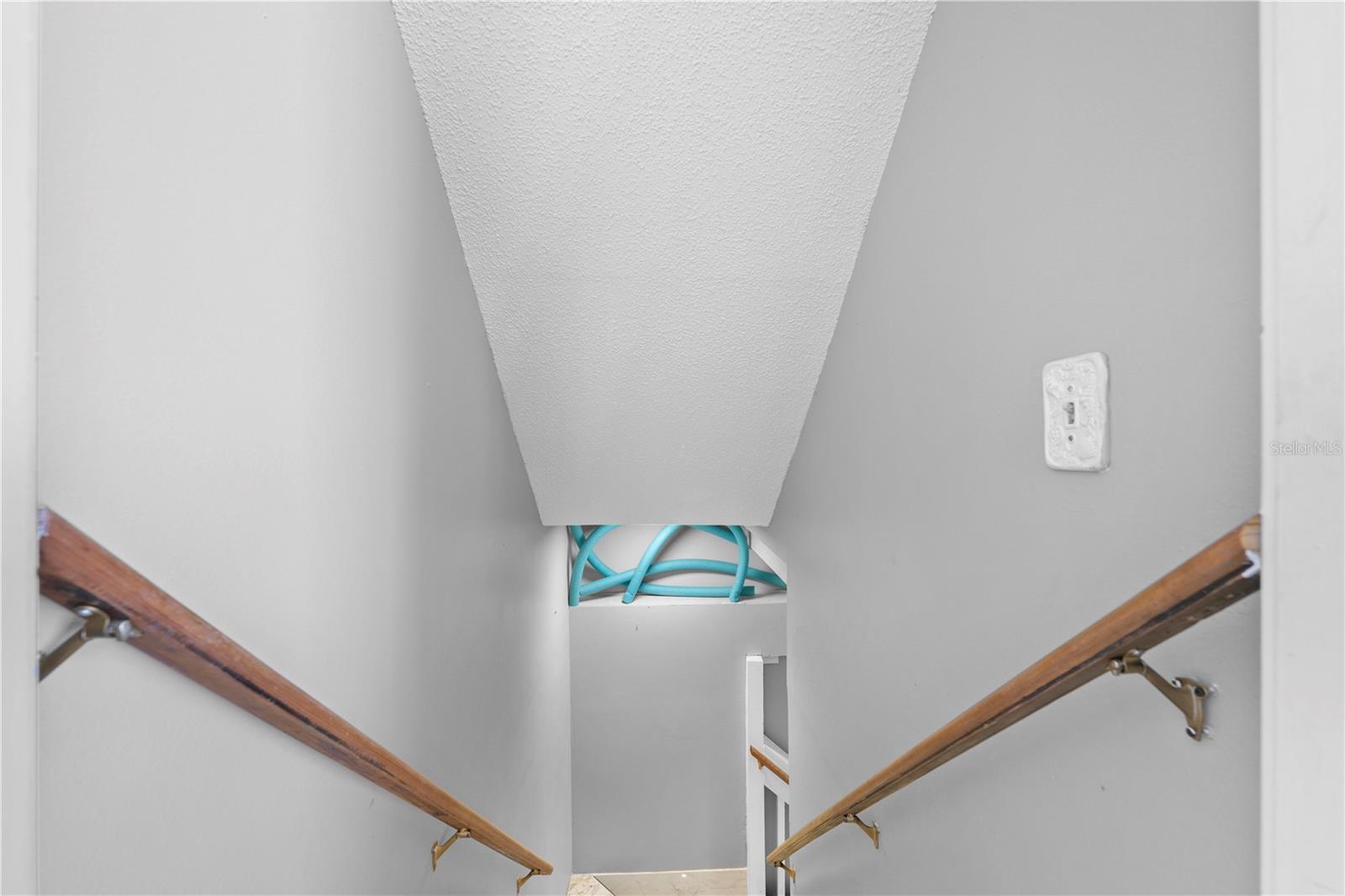 6633 DRIFTWOOD DR — photo 57