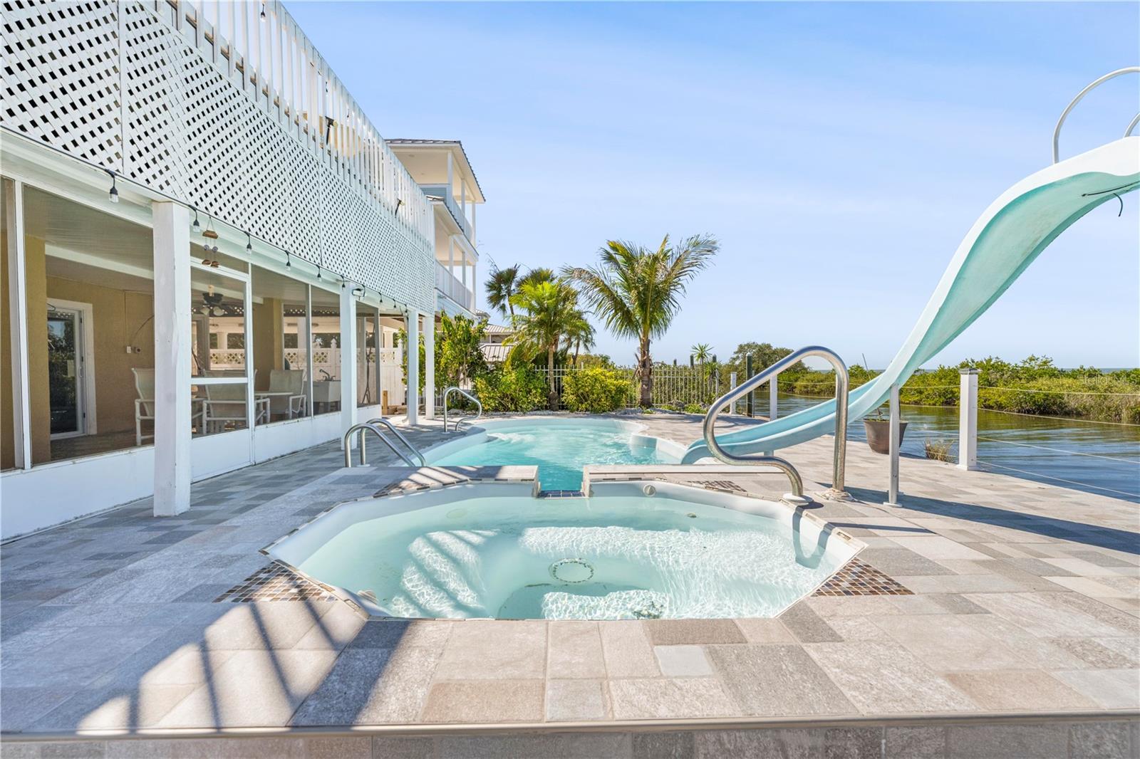 6633 DRIFTWOOD DR — photo 18